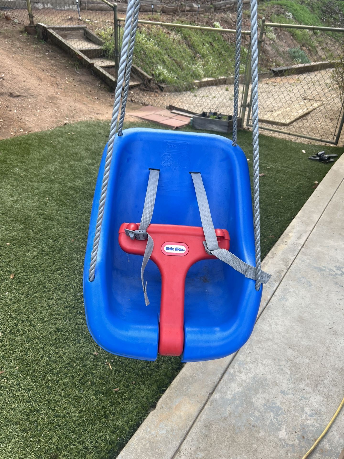 Little tikes baby/toddler swing 