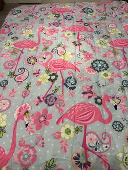Twin comforter