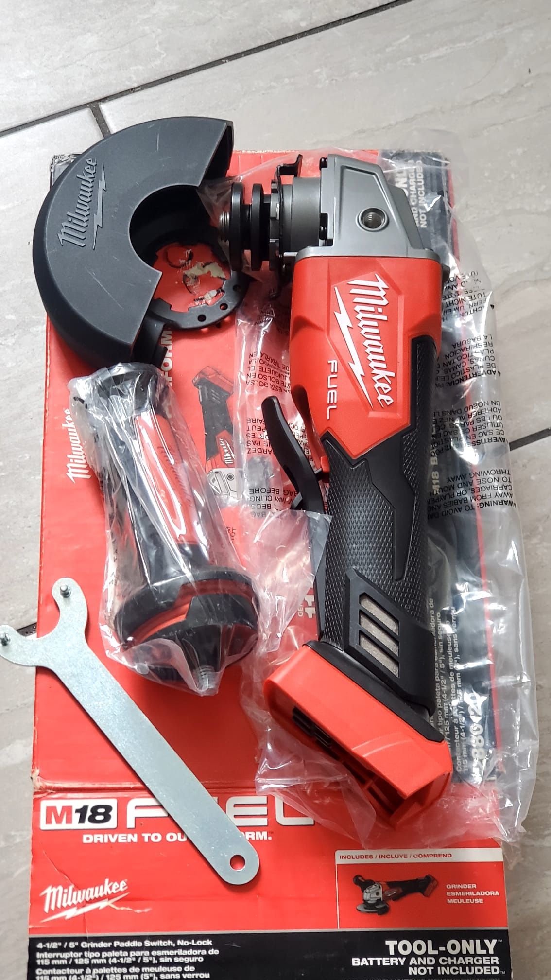 Milwaukee M18 Fuel Amoladora NUEVO!!! Milwaukee M18 Fuel Grinder NEW!!!