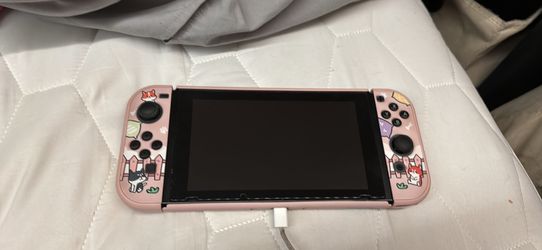 Nintendo Switch - Animal Crossing Editon