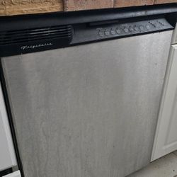 Frigidaire Built-In Dishwasher