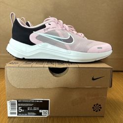 Nike Downshifter 12 Kids Sneakers Size 5Y Fits Women’s Size 6.5