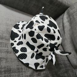 Cow hat