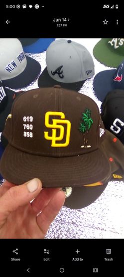 Fitted hats size 8 many to choose from. 20 each or 15 for 5 or more!!!!