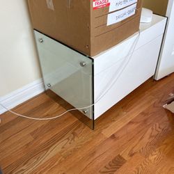 ACCENT TABLE W/ DRAWER