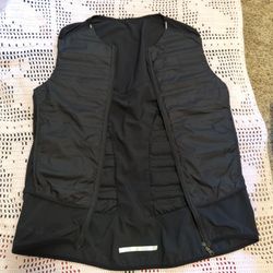 Medium Black Nike Vest