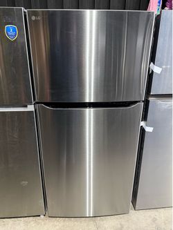 New open box LG Stainless steel top and bottom refrigerator