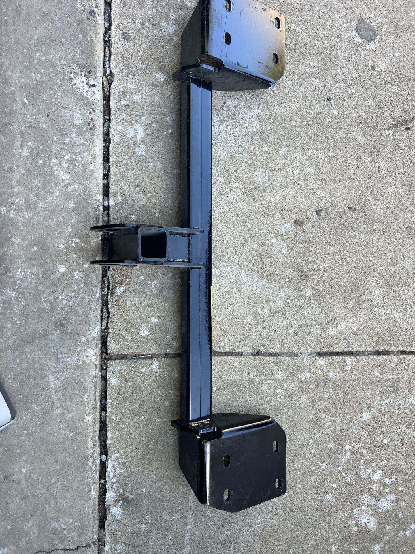 Curt 13484 - Class 3 Trailer Hitch, 2" Receiver, Fits Volvo XC60