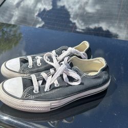 Kid converse