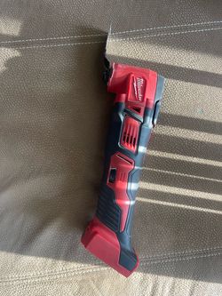 Milwaukee Multi tool M18
