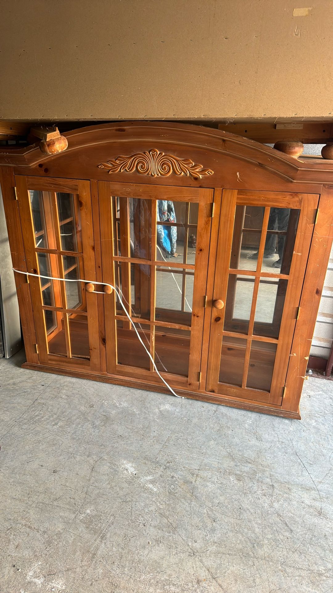 2 Pc China Cabinet w/lights