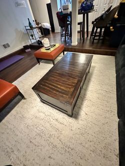 Modern Lift-Top Coffee Table with Hidden Storage