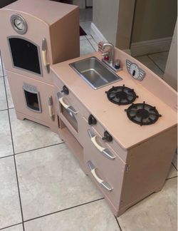 Kids wooden kitchen