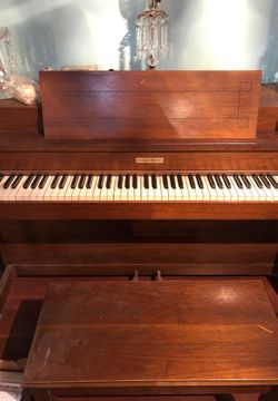 Baldwin Piano and Bench