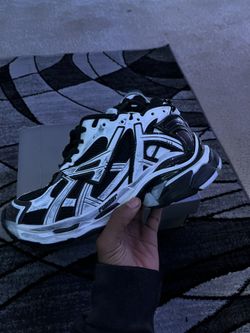Balenciaga runners