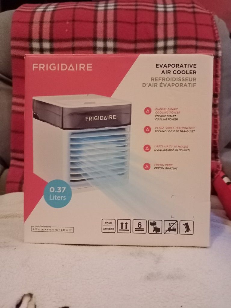 Frigidaire - Evaporated Air Cooler