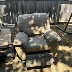 Reclining chair