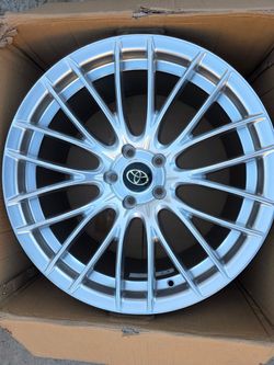 19"new TOYOTA CAMRY SE 2018-2024 Wheels With New Tires 