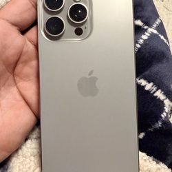 iPhone 15 Pro Max 256gb