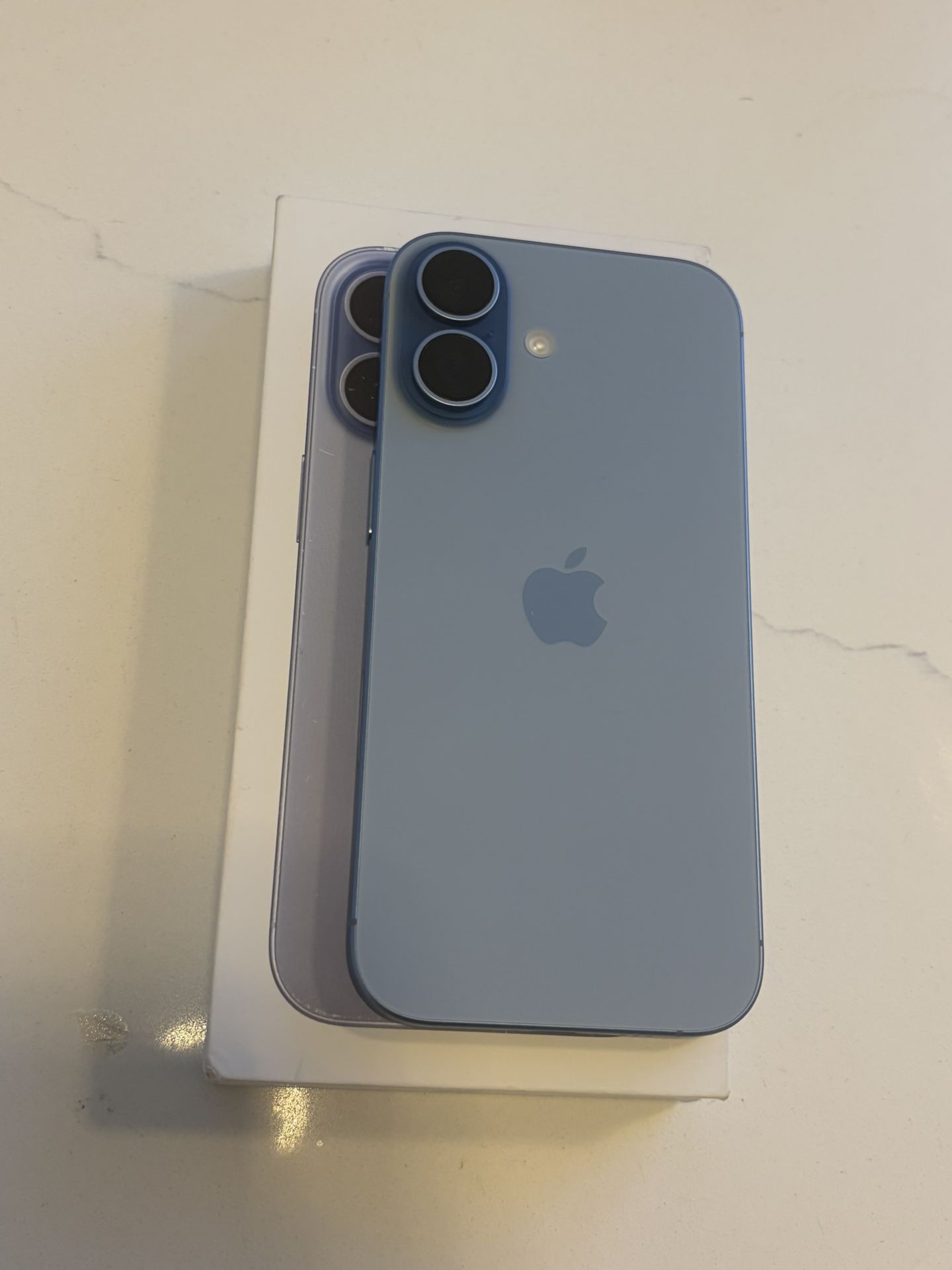iPhone 17