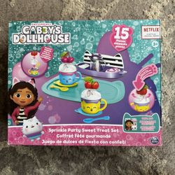 DreamWorks Gabby's Dollhouse Sweet Treat Play Set - Pink and Blue