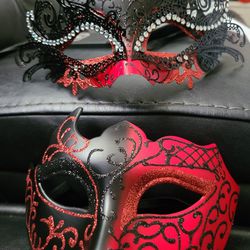 New Mardi Gra Masks