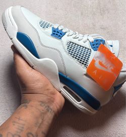 Jordan 4 size 9