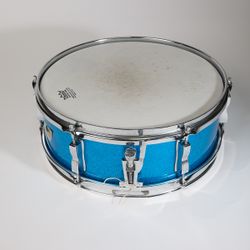 Vintage Ludwig Pioneer Snare Drum – 1970s Blue Sparkle