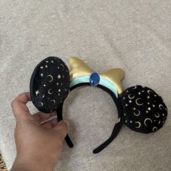 Minnie Ear