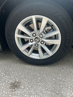 2025 Camry Le tires and rims
