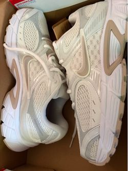 Nike women’s sneakers size 9