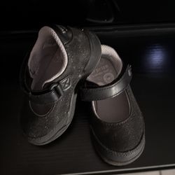Toddler Girl shoes size 6