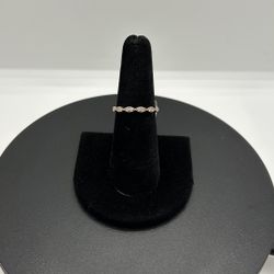 14KR 1/6CTW Pave Wedding Band