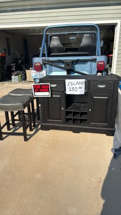 Kitchen island