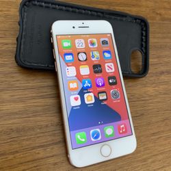 Pre owned iPhone 8 64GB Gold