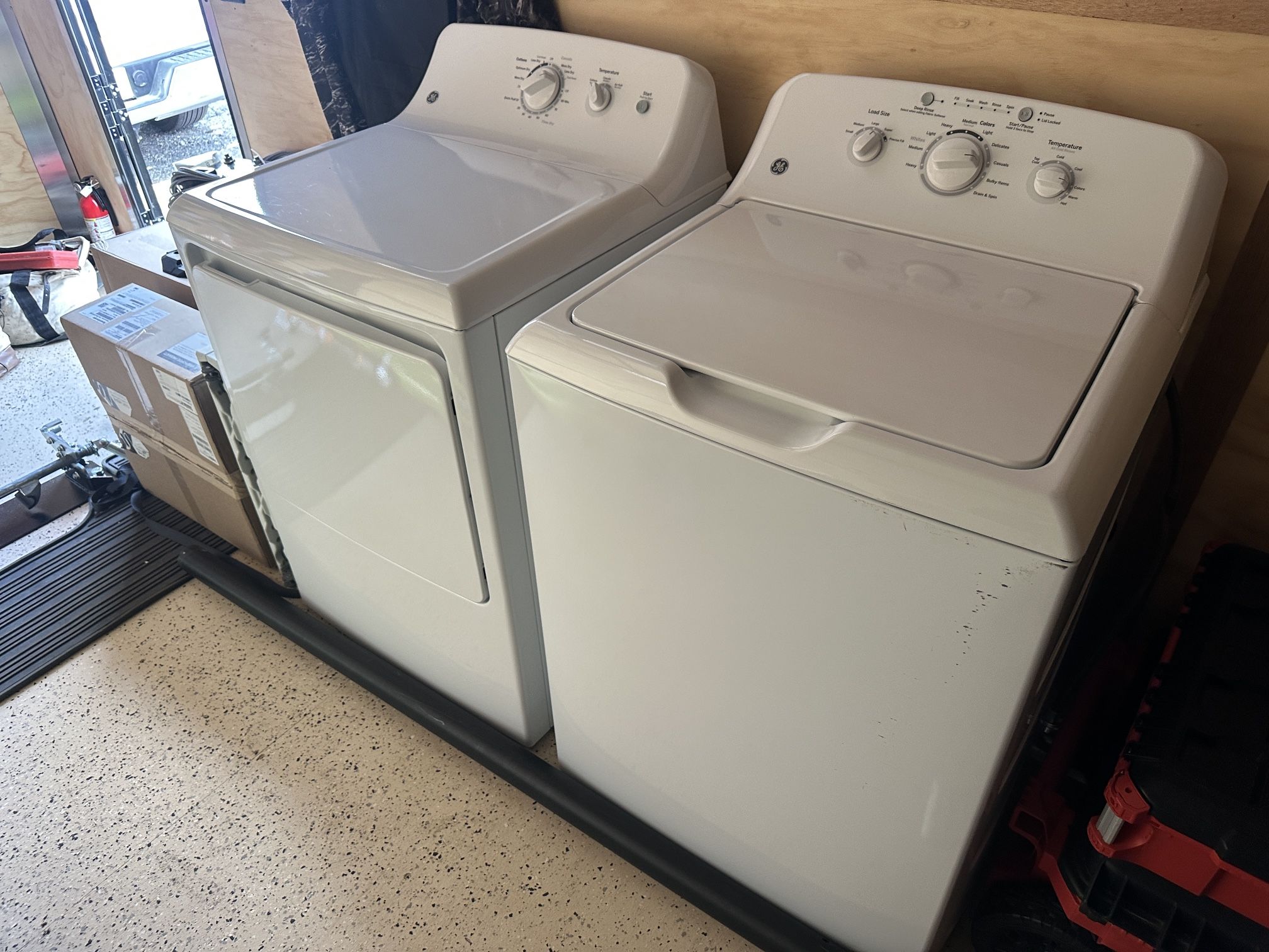 GE Washer And electric dryer