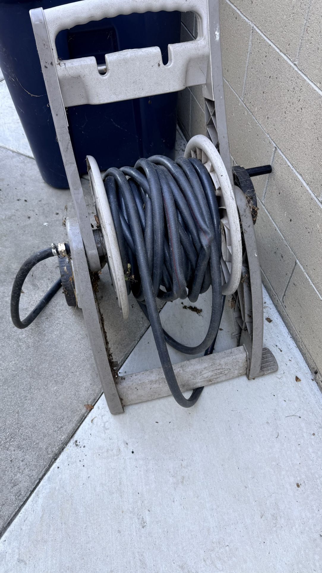 Hose And Hose Roller For Sale