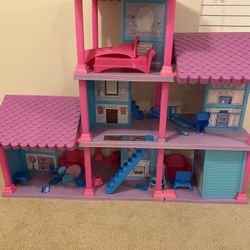 Dollhouse 
