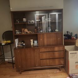 Mid Century Kroehler Hutch, China Cabinet, Cabinet 