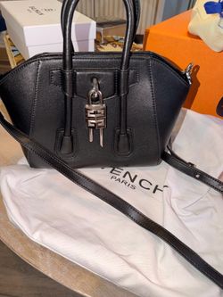 BRAND NEW Givenchy Antigona Lock Bag – Black Calfskin Leather
