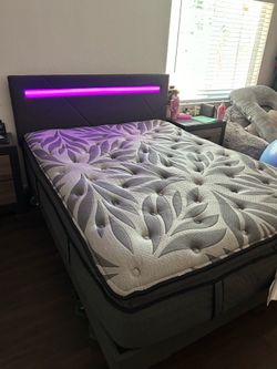 Queen size bed