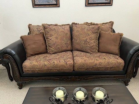 3 Piece Sofas