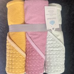 Infant Hooded Towels