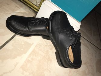 Dressing shoes