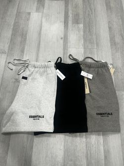 ESSENTIALS SHORTS (see description)