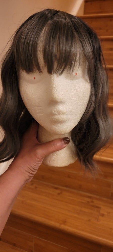 brand new Ombre Blonde short wavy .. Gray 12 inches