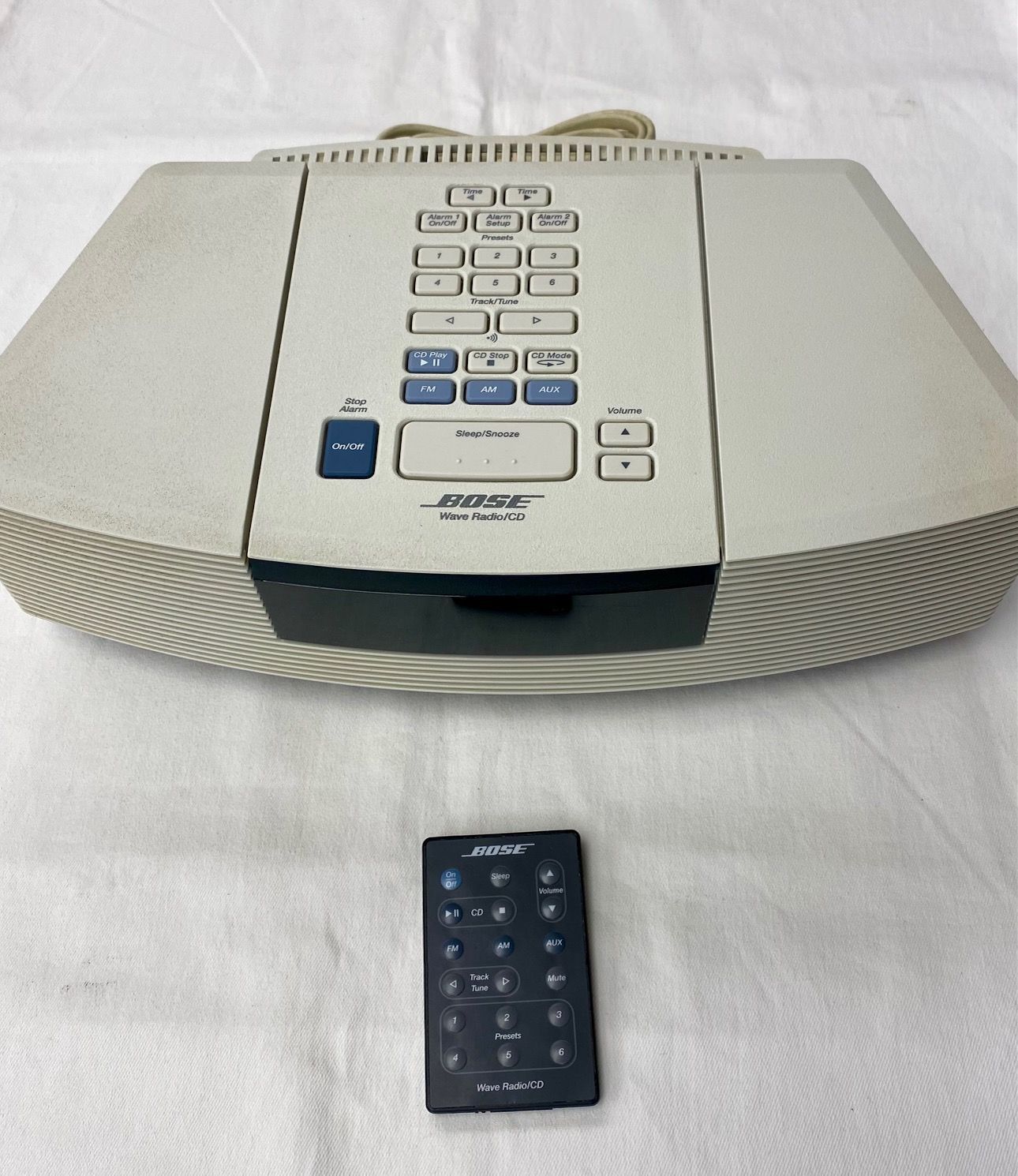 Bose Wave Radio/CD Model AWR1C1P With Remote – Tested & Working