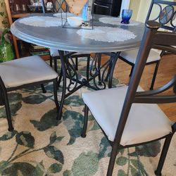 44inch Round Table And 4 Chairs