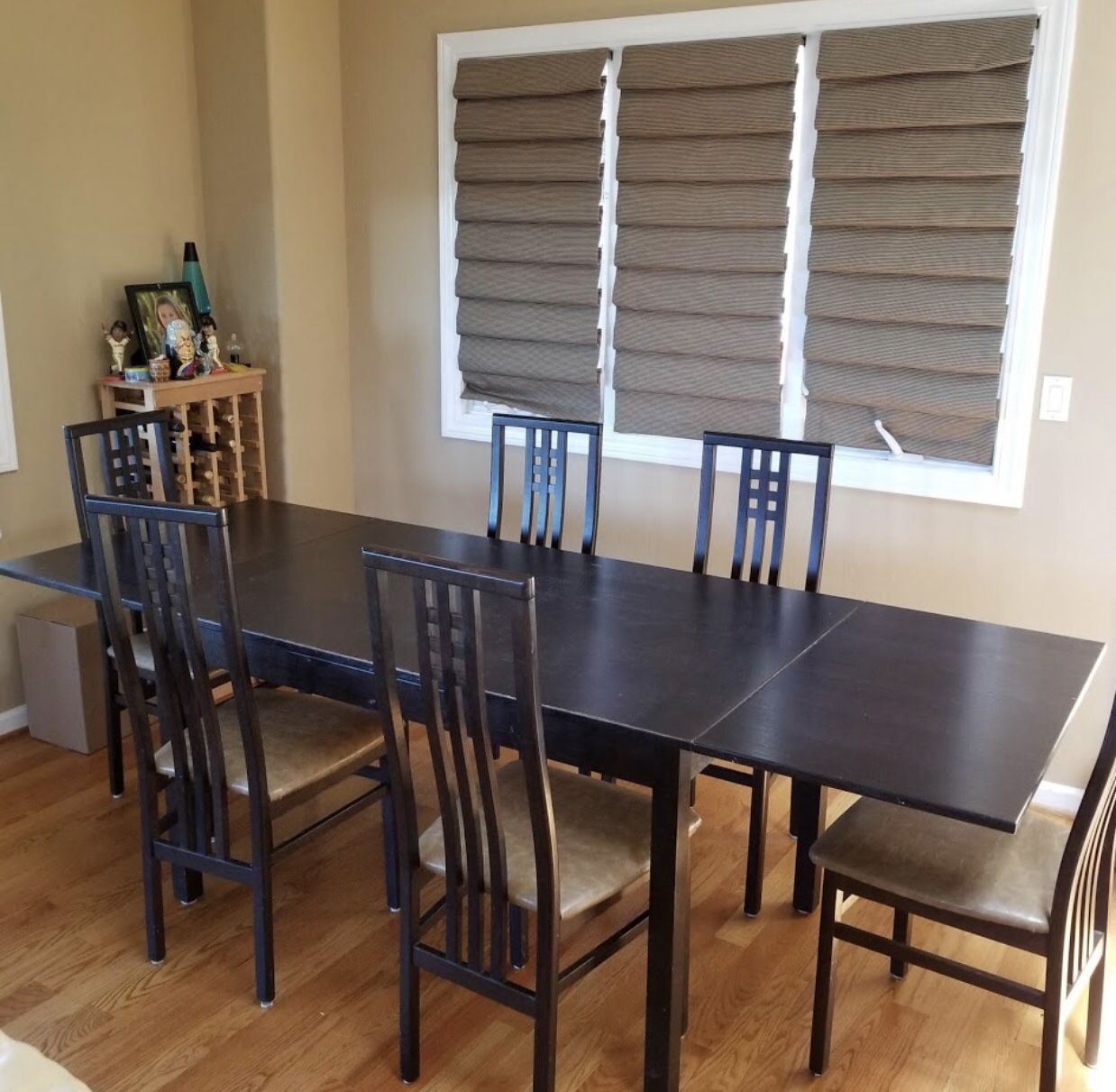 Set of 6 Beautiful Italian Scuptural High Back Dining Chairs in Excellent Condition