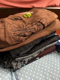 Free Woman’s clothing Mix Lot